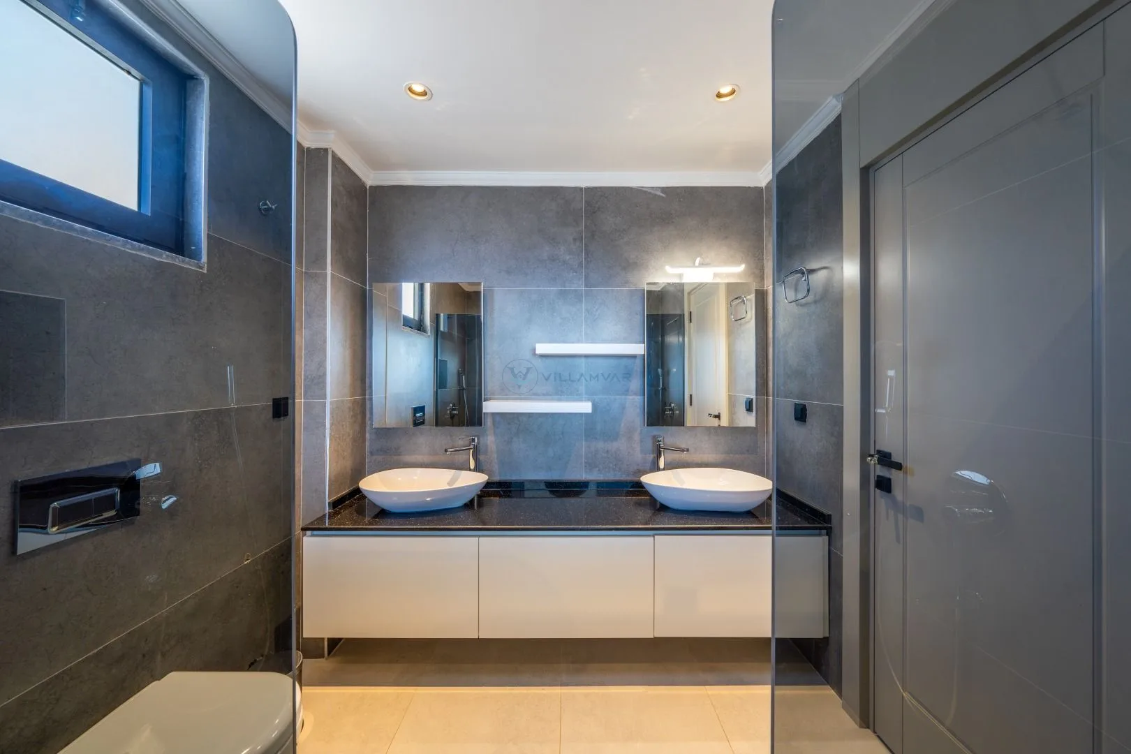 Villa Elit 3 Soldaki