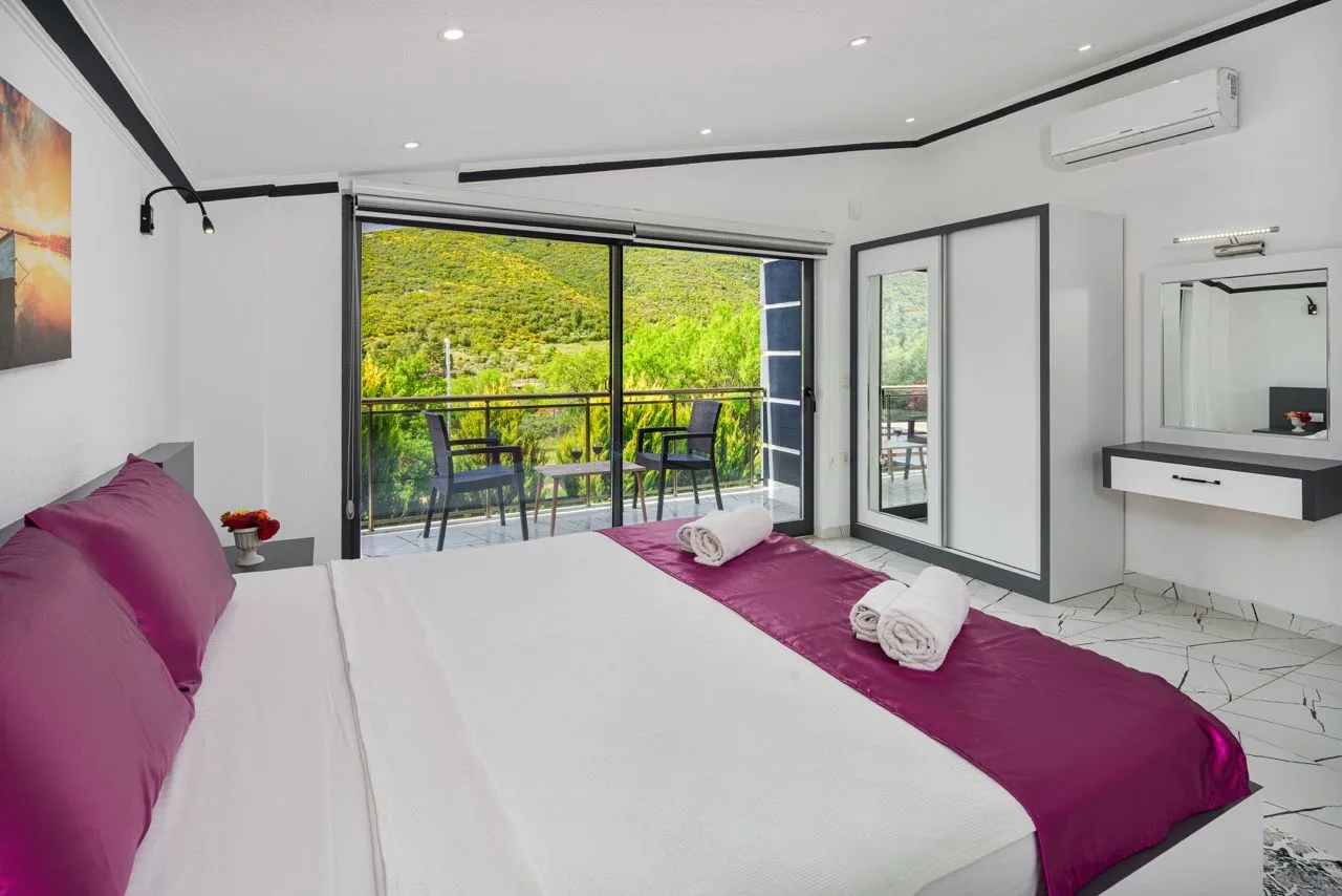 Villa Gold