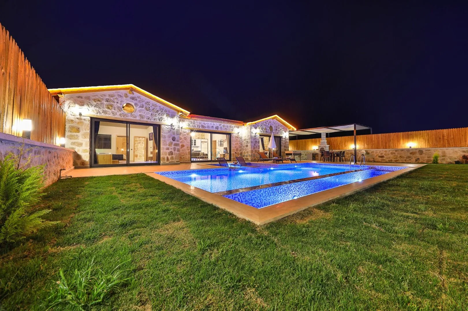 Villa Mebika