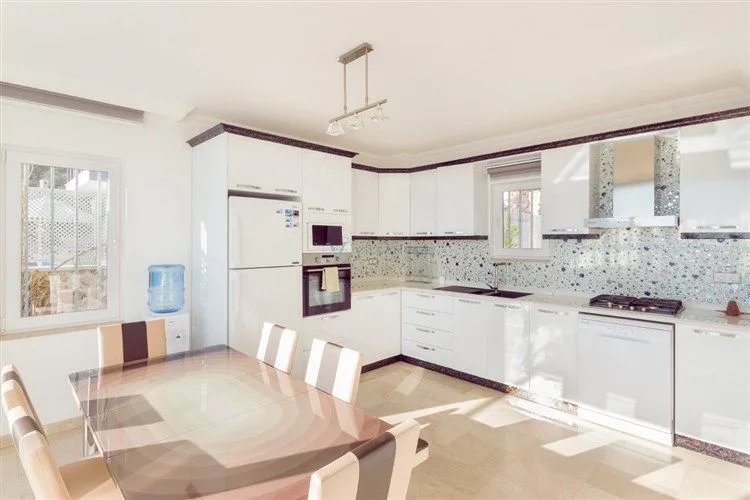Villa Manolya