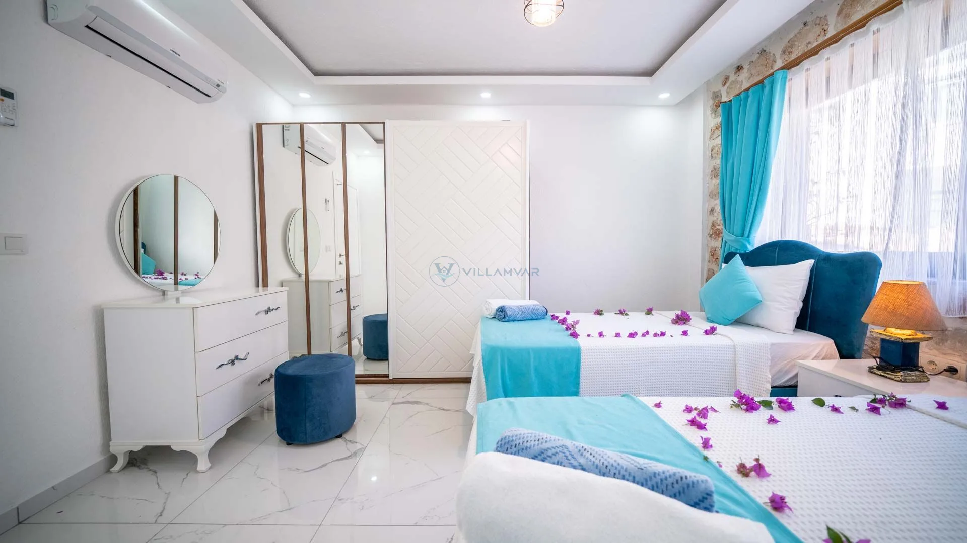 Villa Spring 2