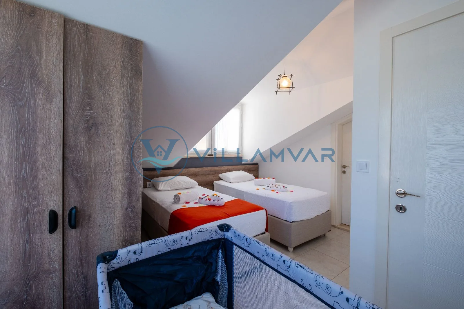 Villa Silver Orkide