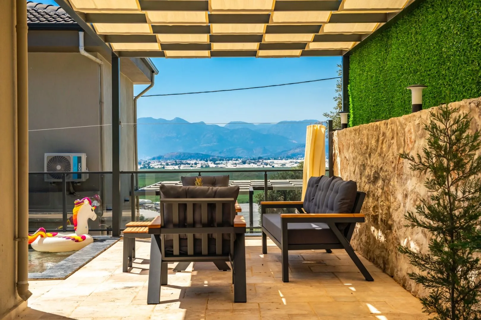 Villa Colessa Duo