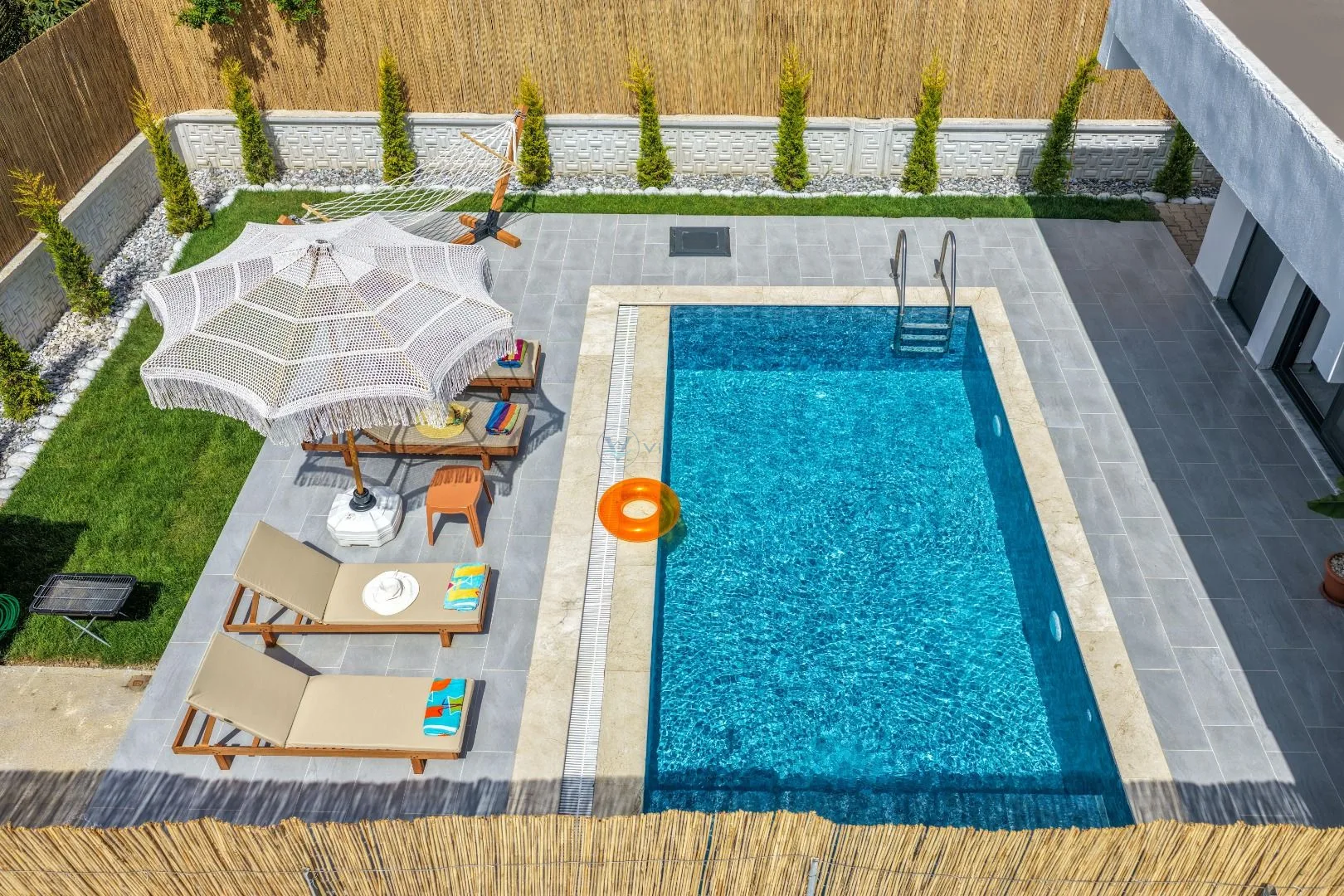 Villa limonia