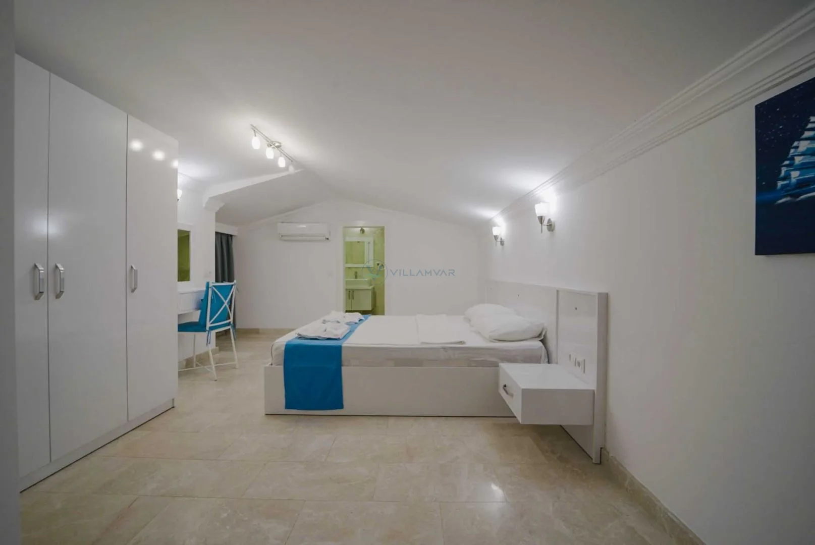 Villa Trios