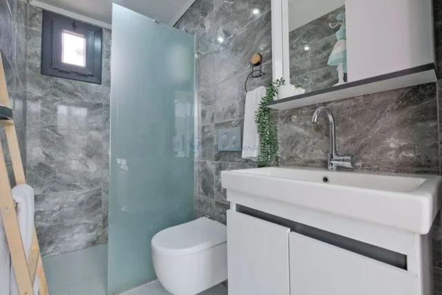 Crystal De-Luxe Villa