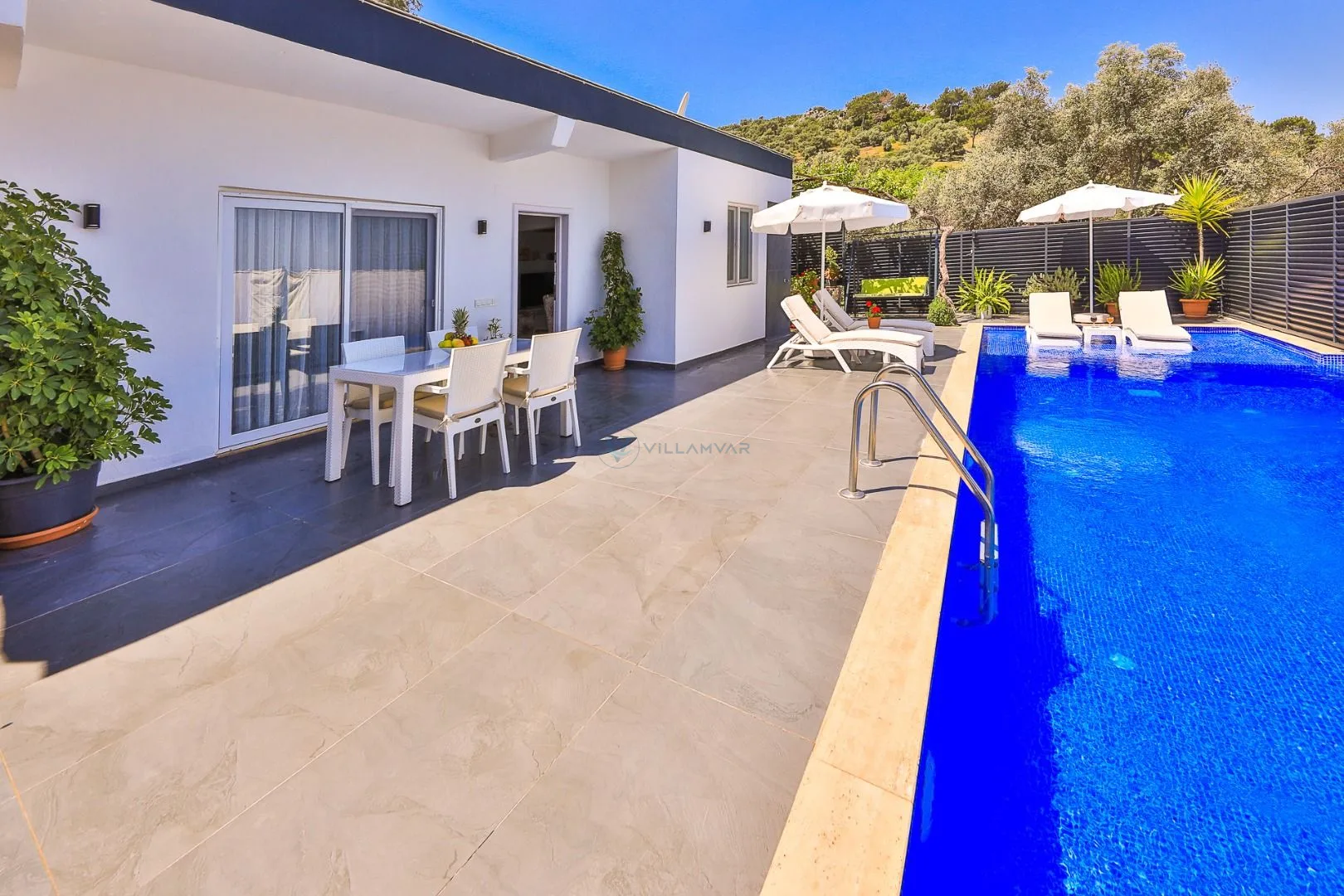 Villa Kotra