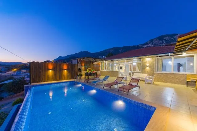 Villa Favori 1
