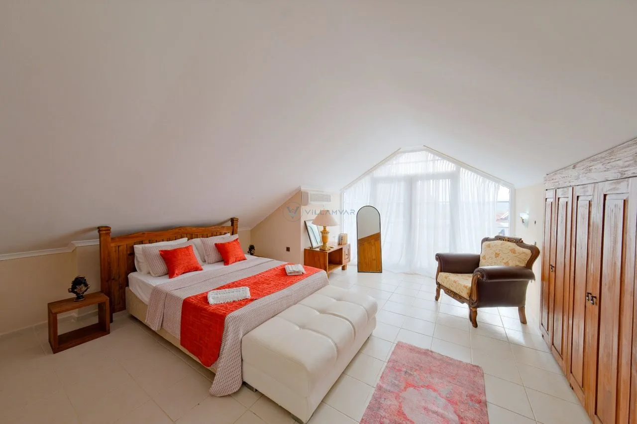 Villa Gün Rengi