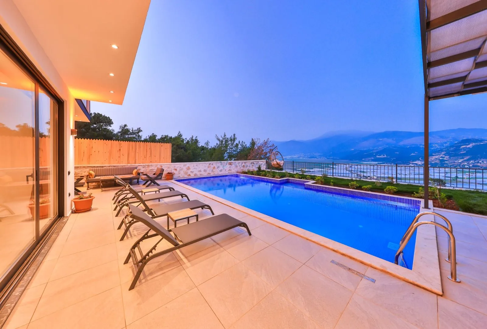 Villa Pika Trio