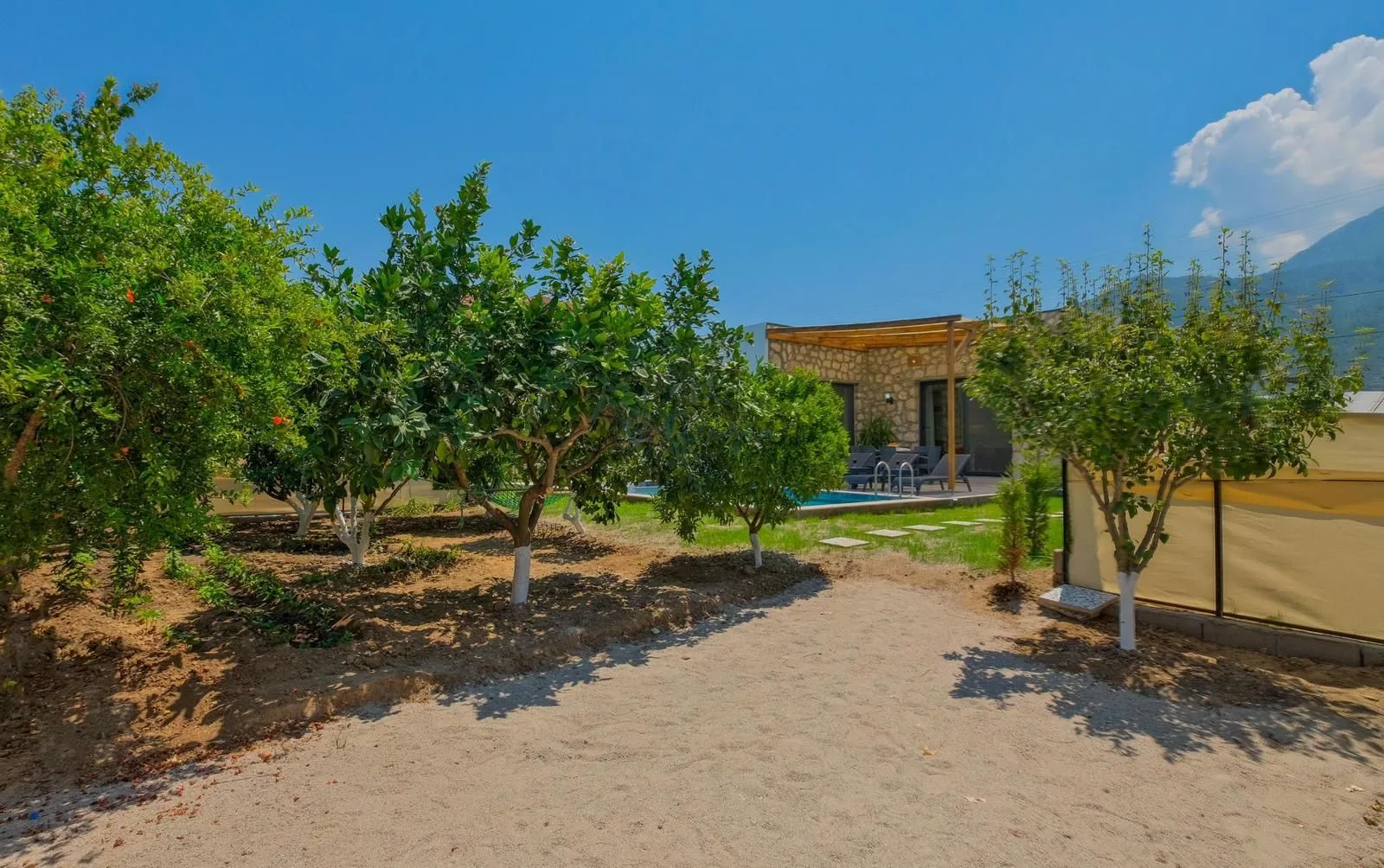 Villa Şamata