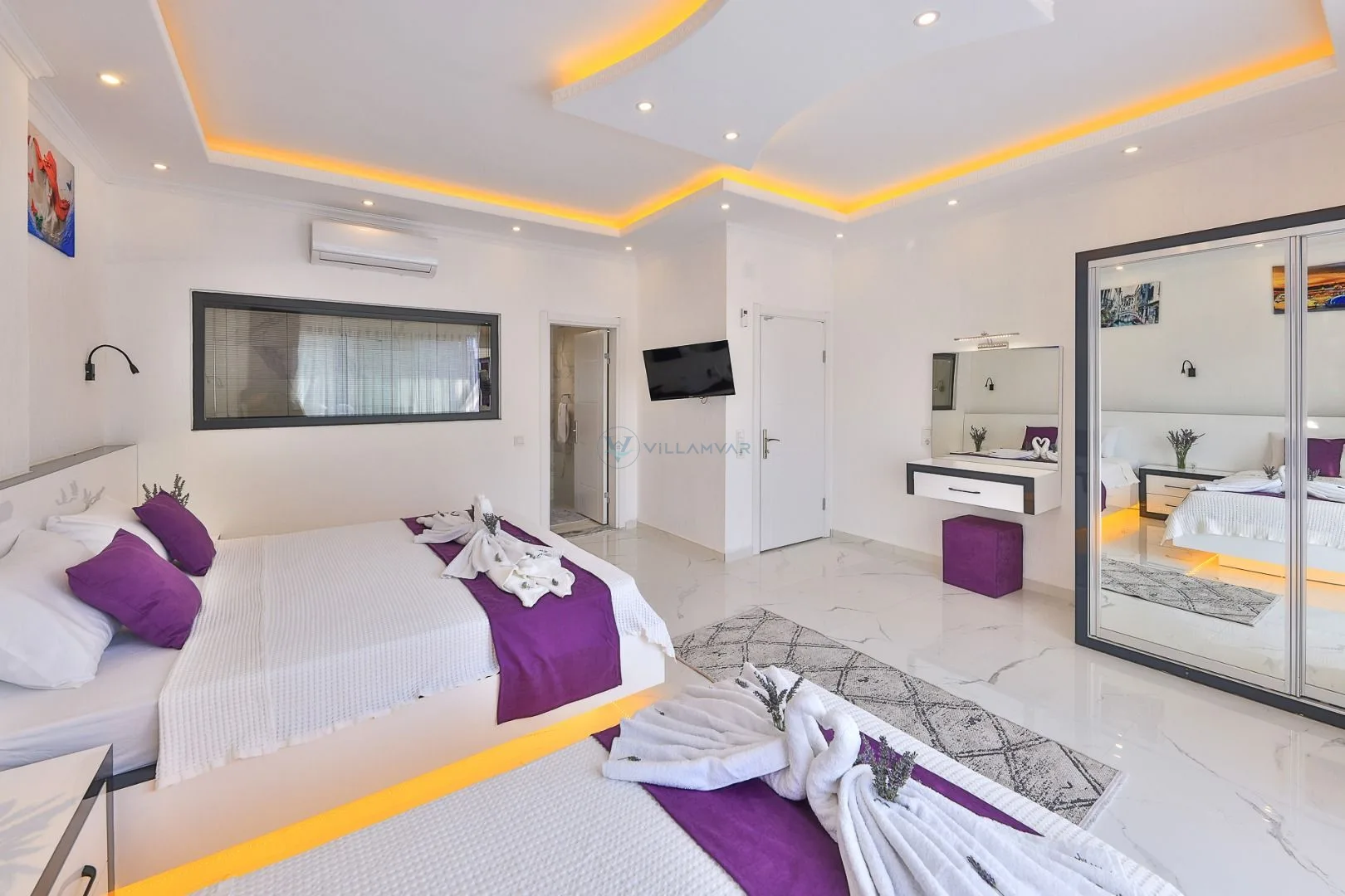 Villa White Castle