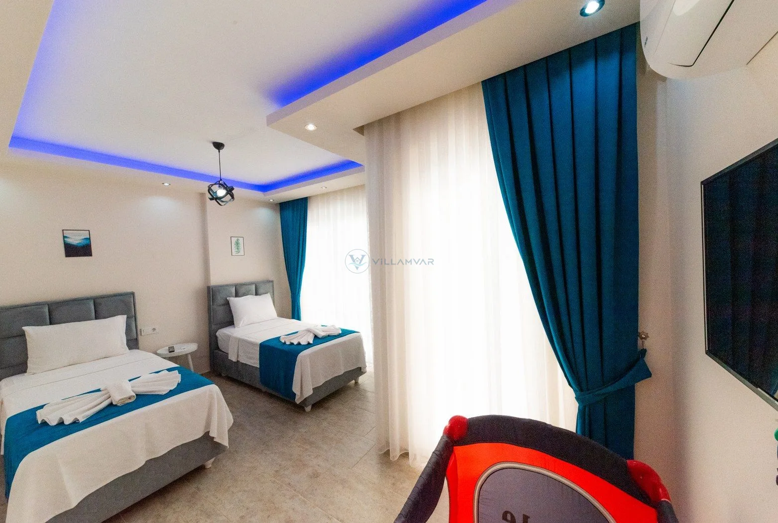Villa Adelina 2