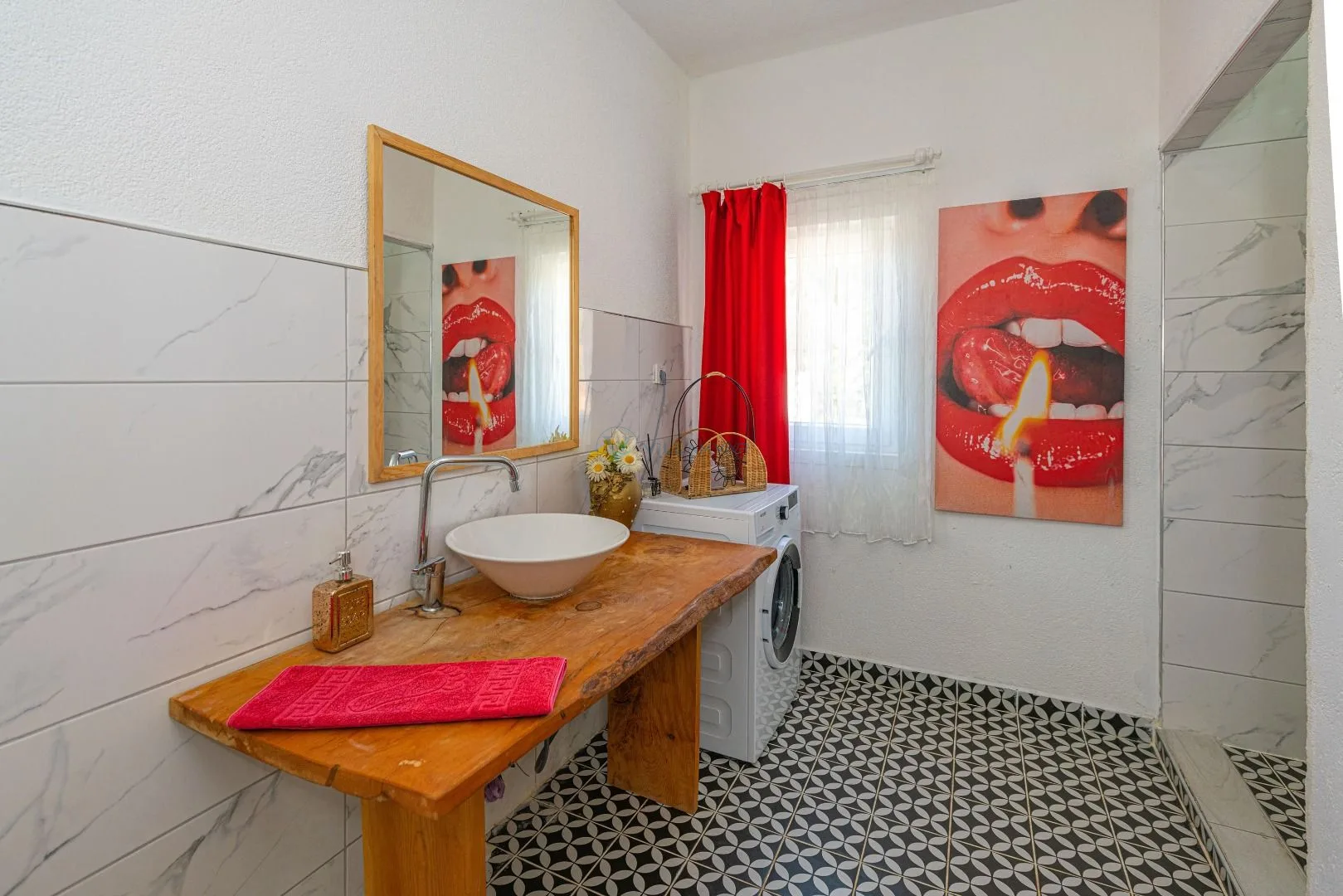 VR Villa Nazo