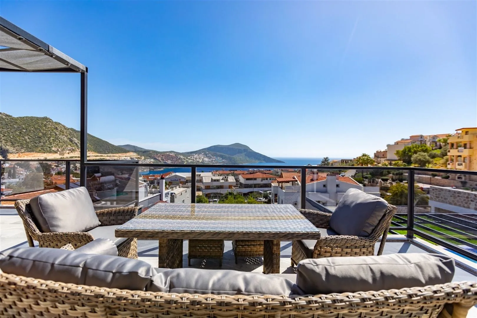Villa Roa Hills 1