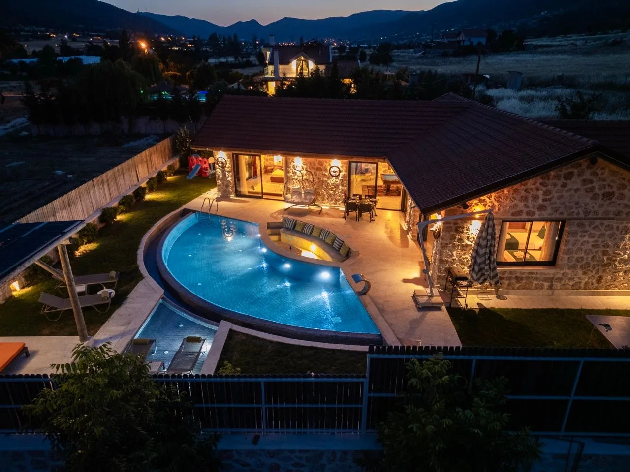 Villa Topçu Stone