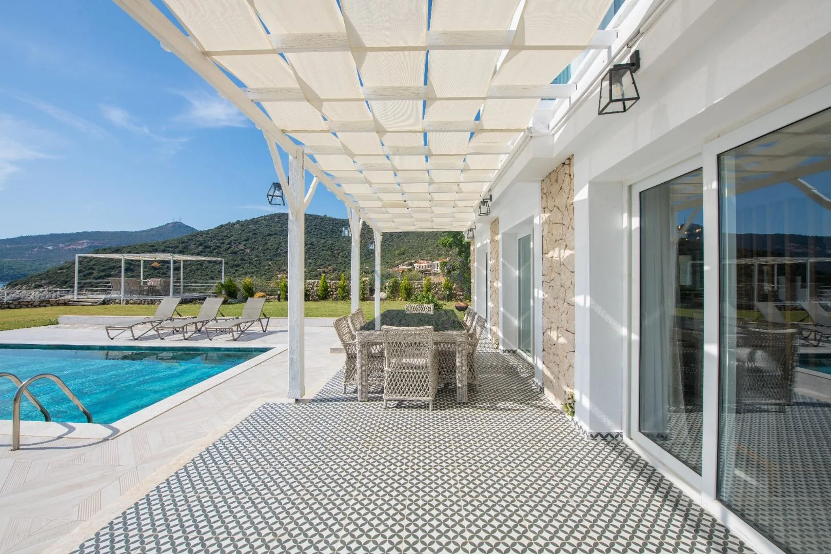 Villa Elena 2