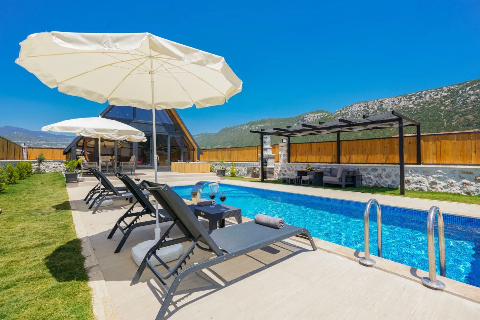 Villa Aslan Bezirgan
