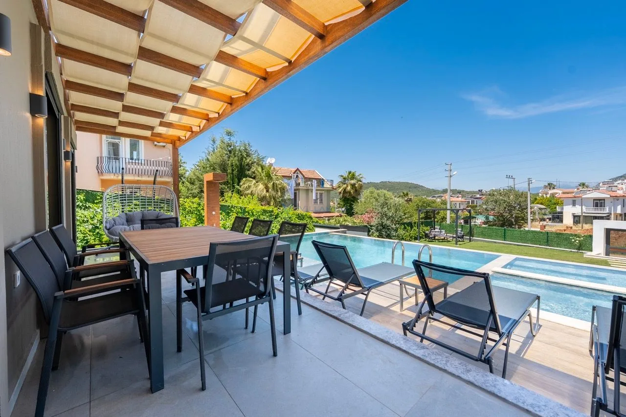Villa Ay Luxe