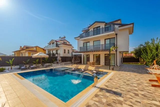 Villa Fullmoon