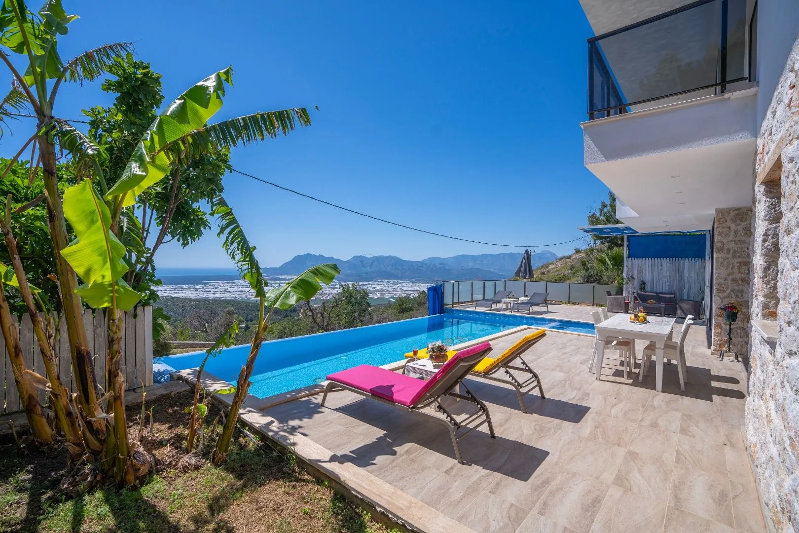 VR Villa Avalon