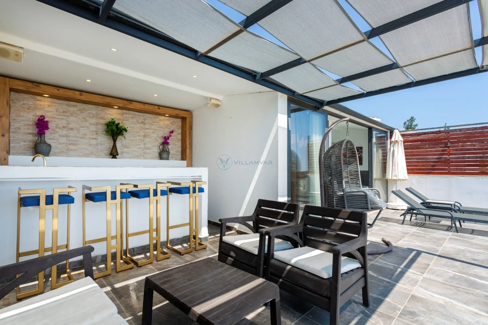 Villa Gold Moon
