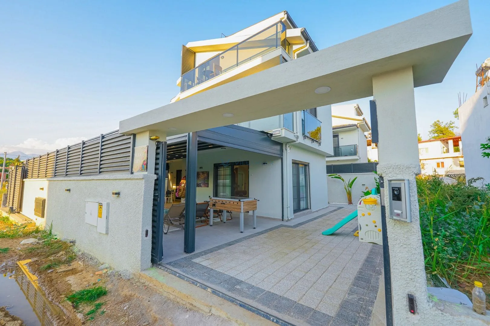 Villa Lily