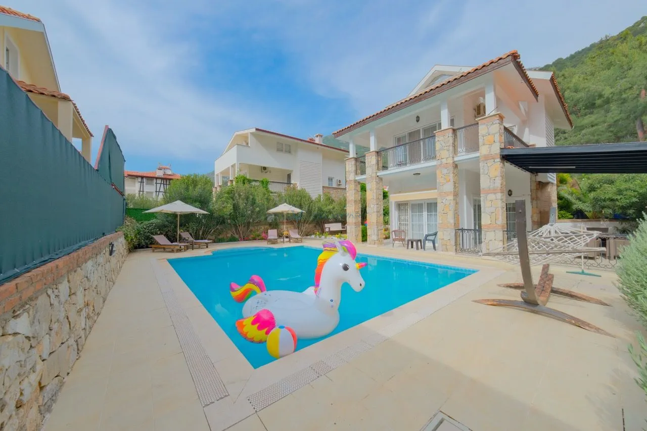 Villa Gün Rengi