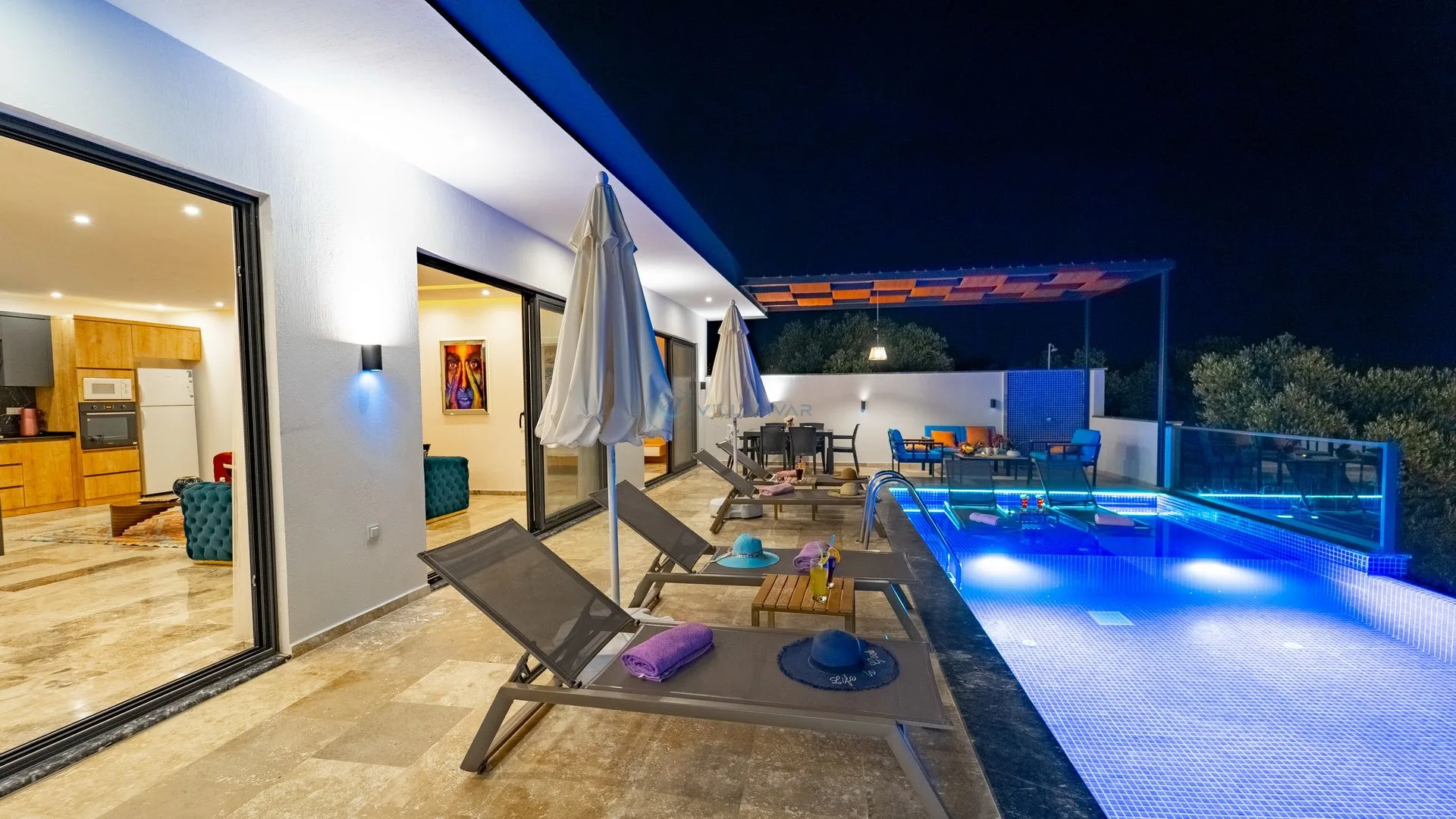 Villa Glory