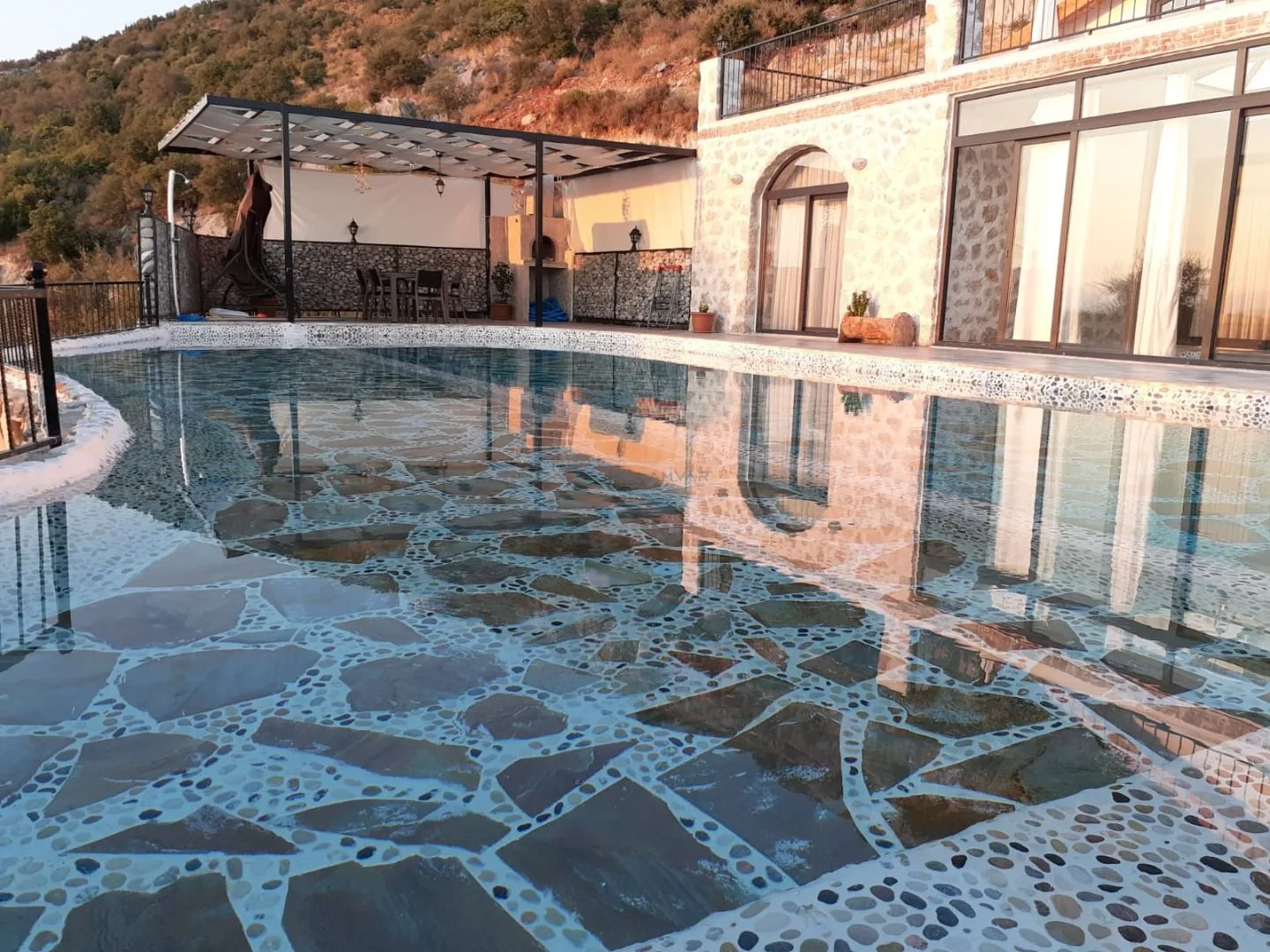 Villa Metehan Akbel