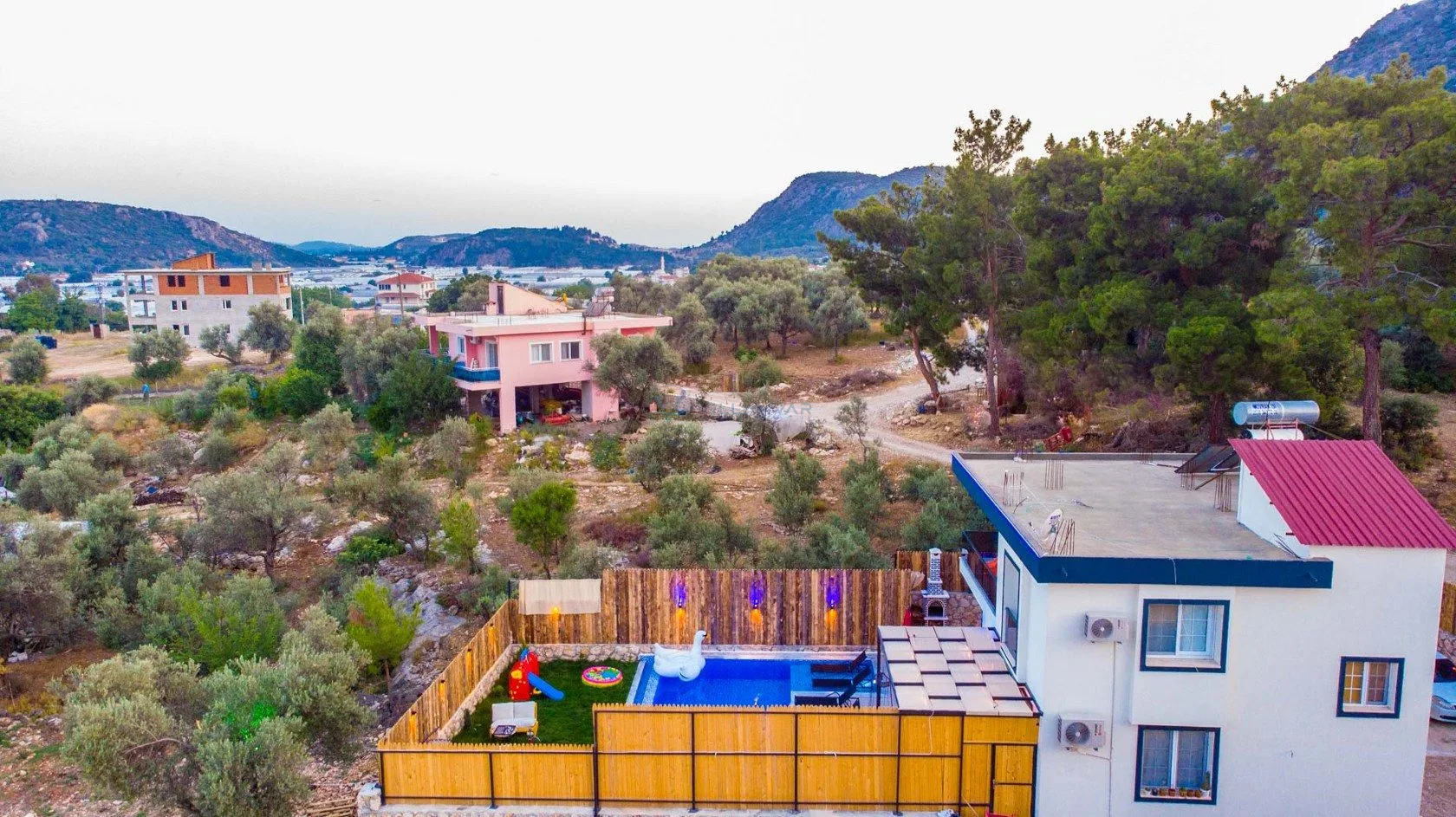 Villa Pine Garden