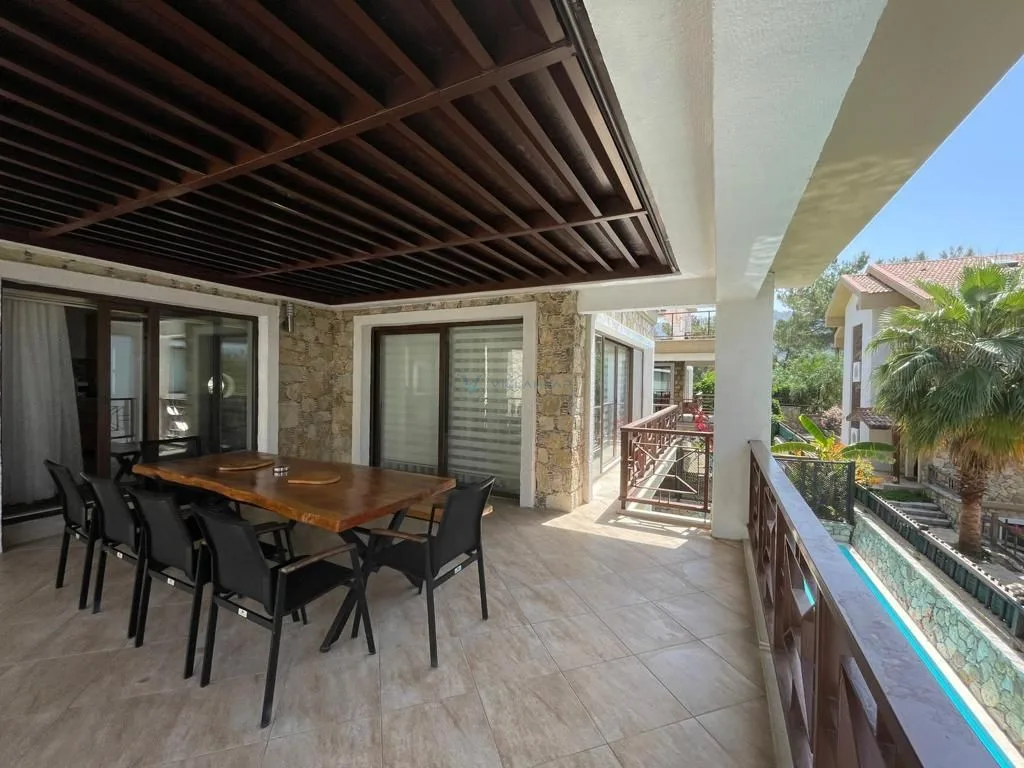 Villa Ela