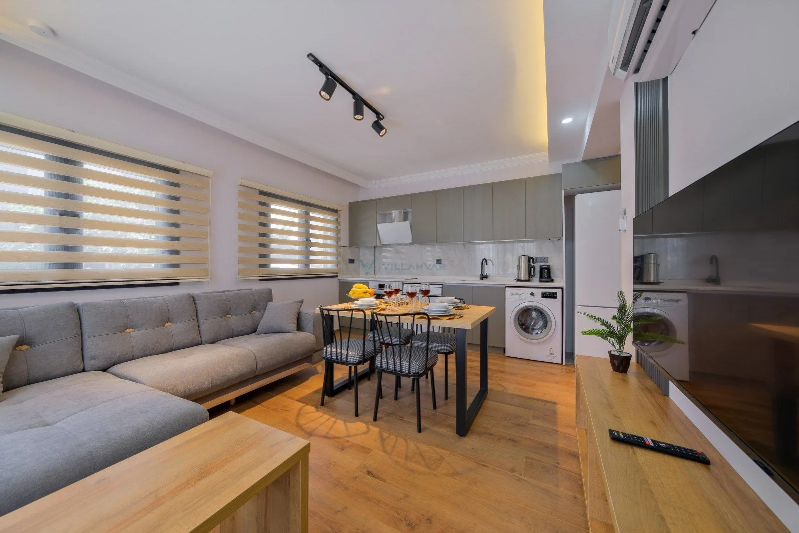 Light Suite Apart 1