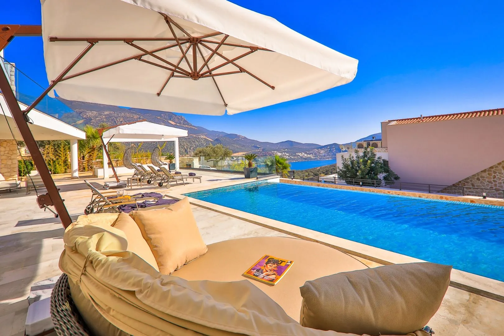 Villa Lavonya