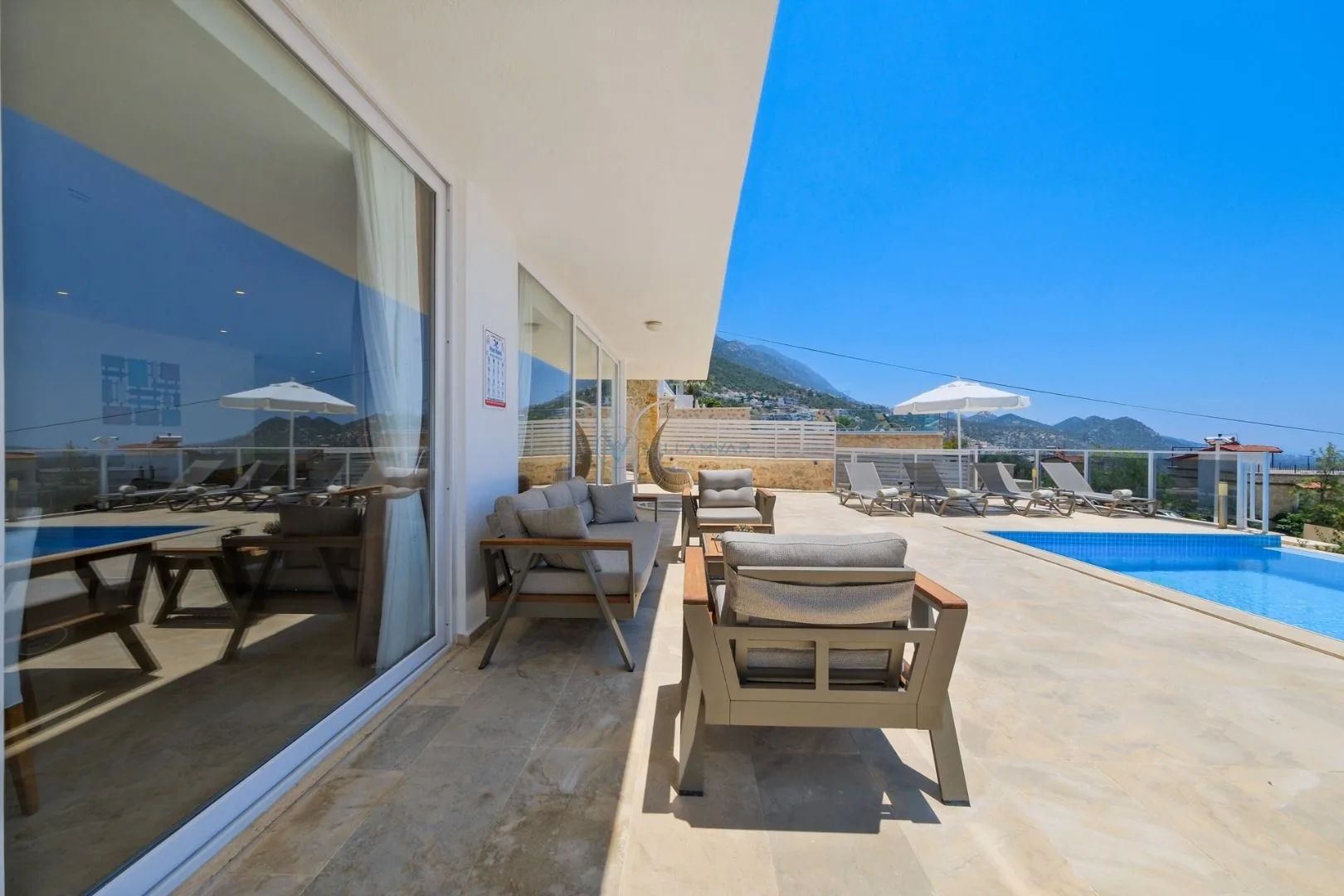 Villa Lumi 2
