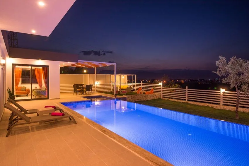 Villa Nar Çiceği