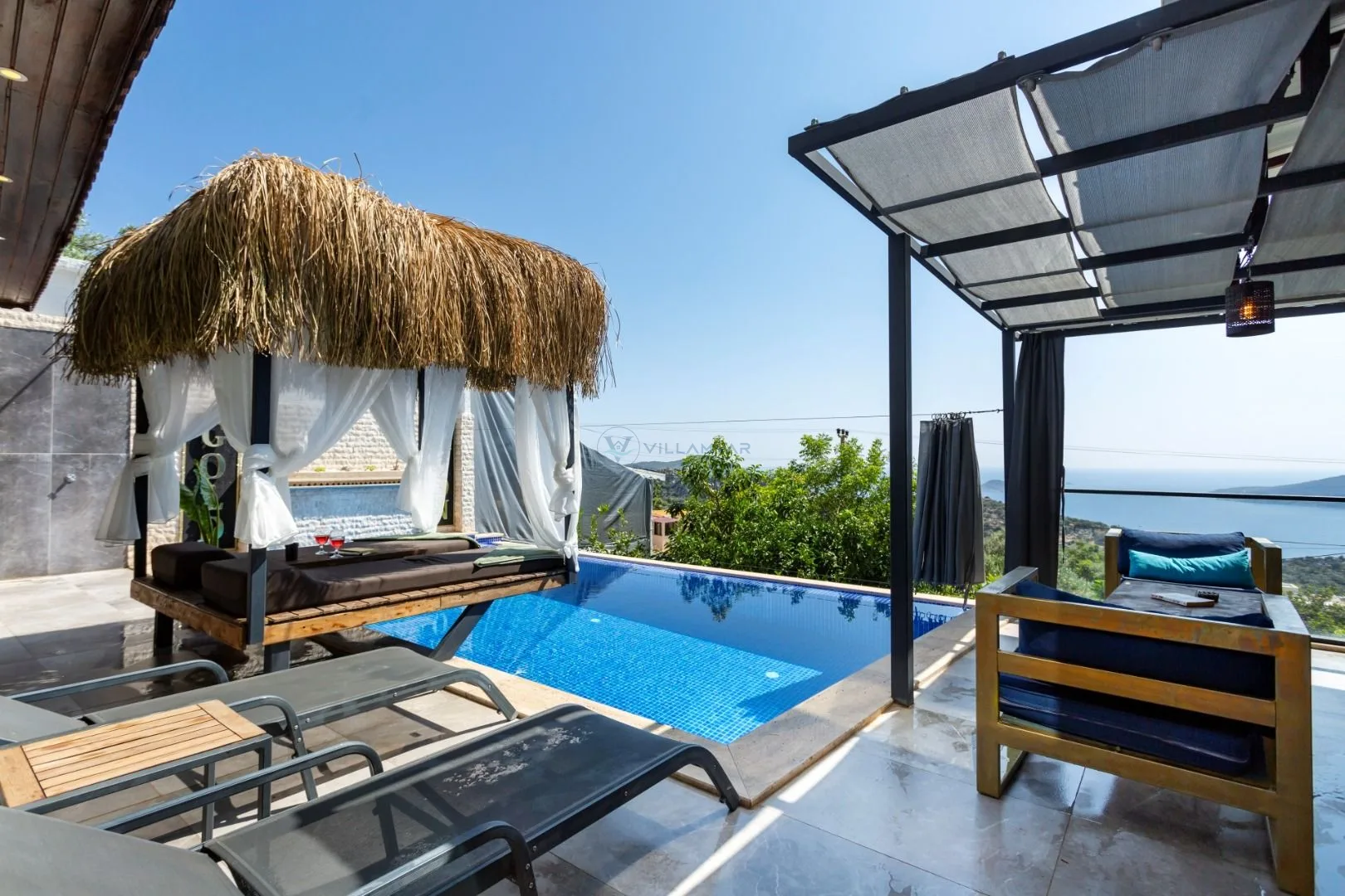 Villa Gold Moon