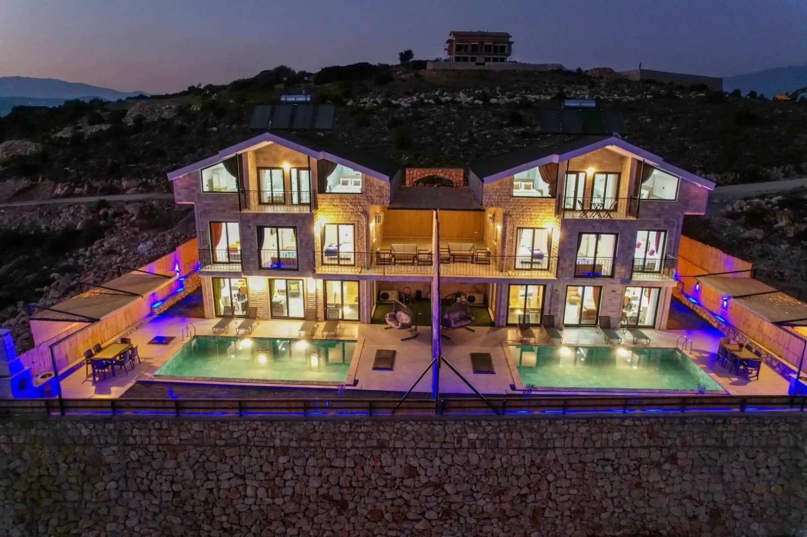 Villa Legendary 1