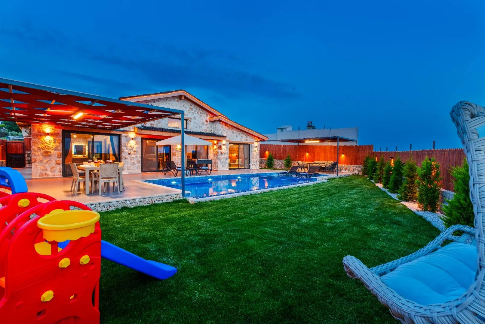 Villa Eşref Rüya
