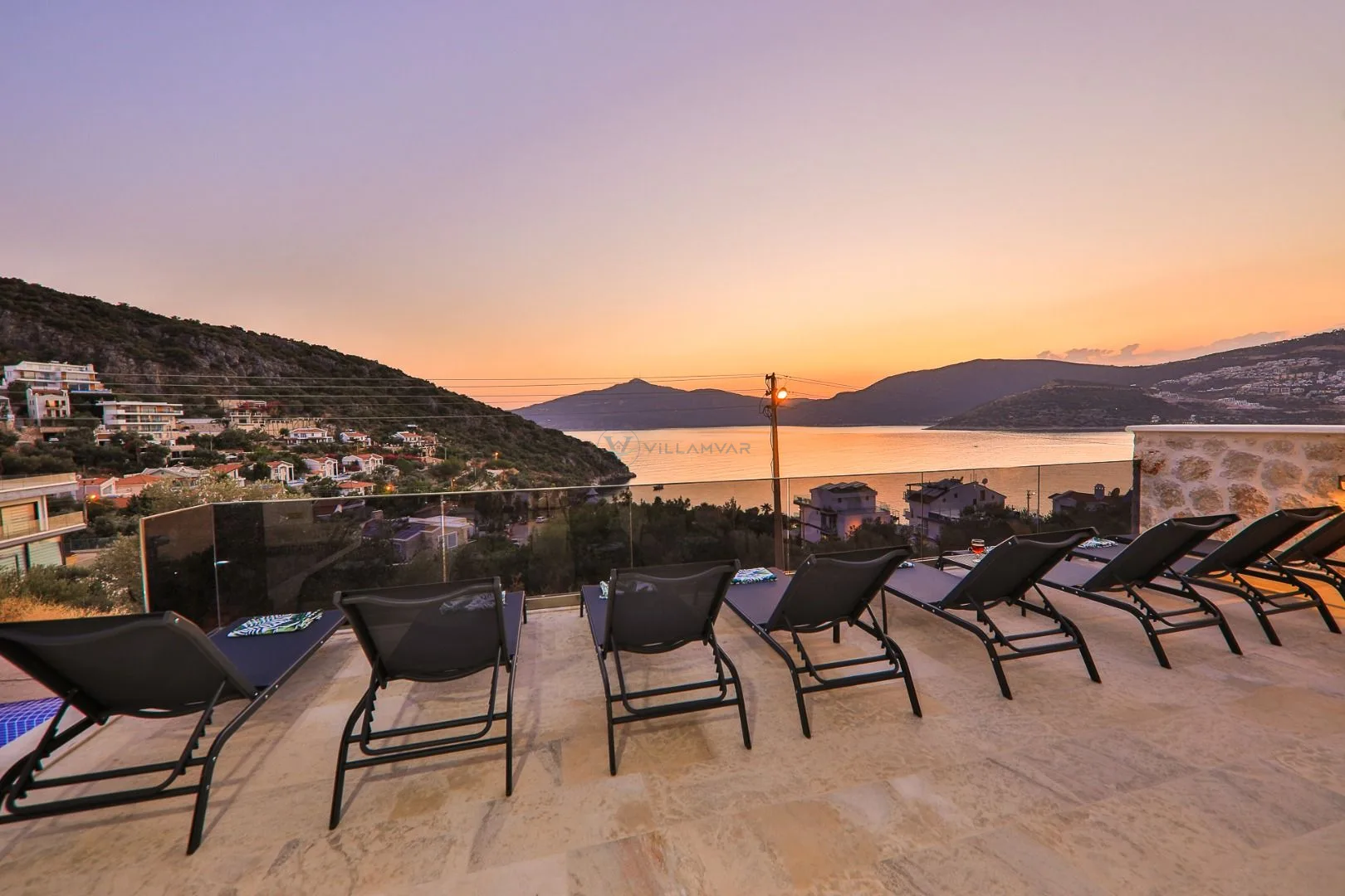 Villa Loca Kışla