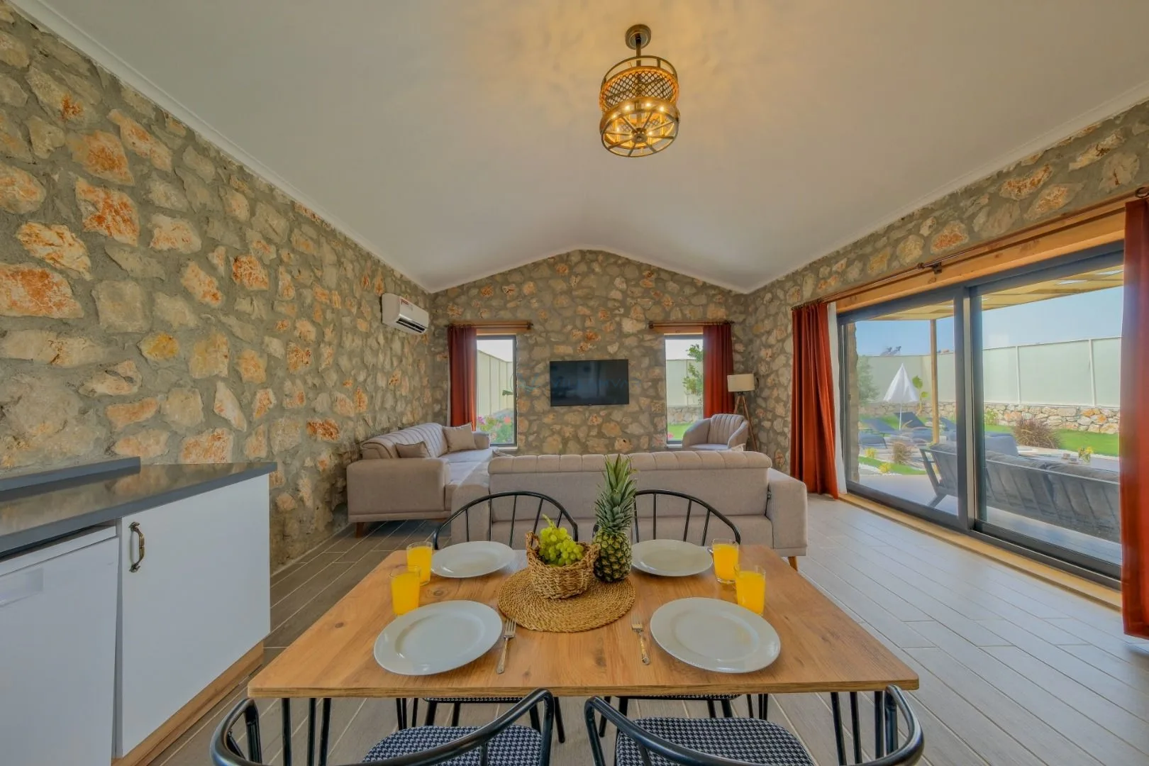 Villa İris