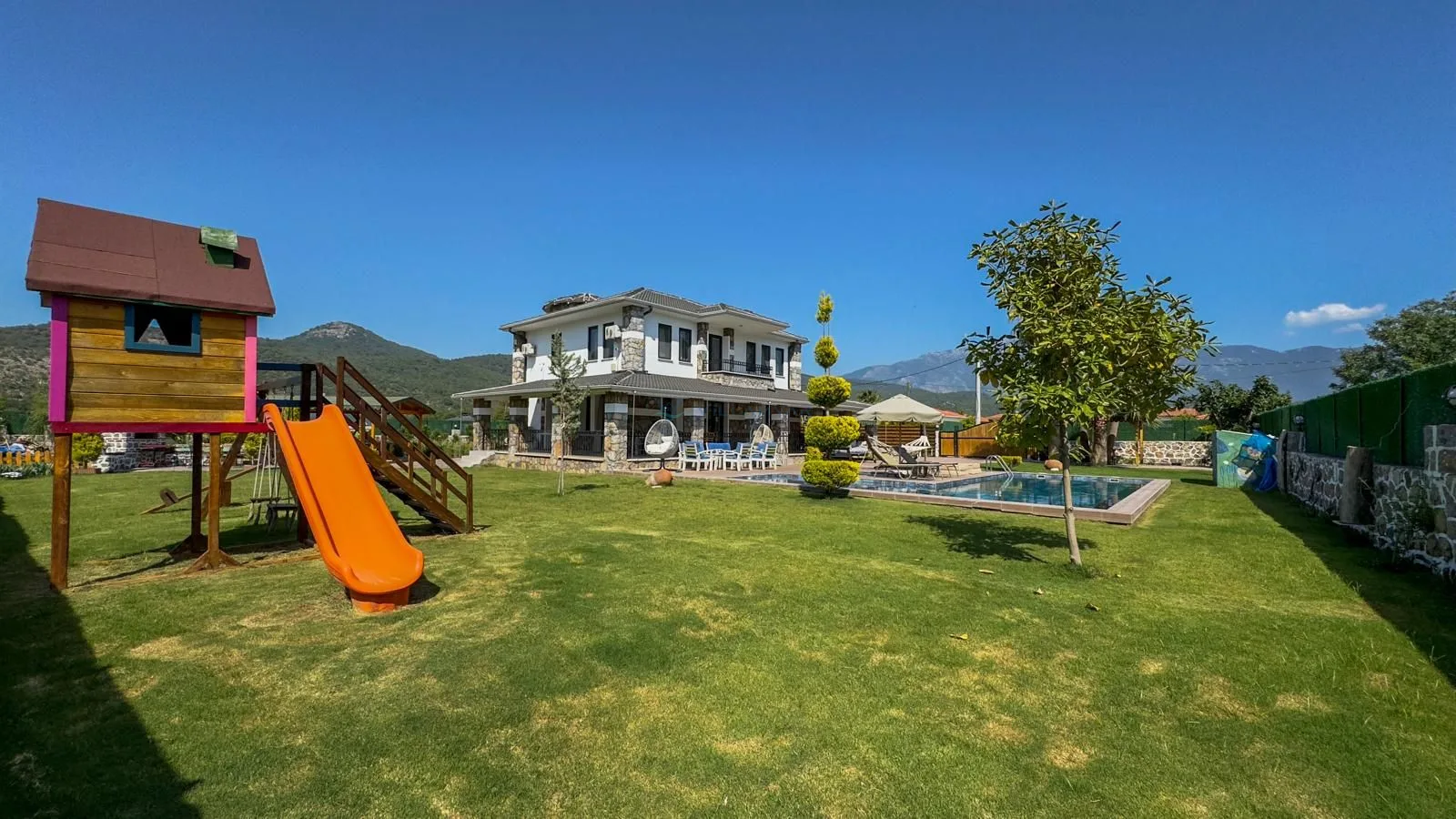 Villa Calyptus