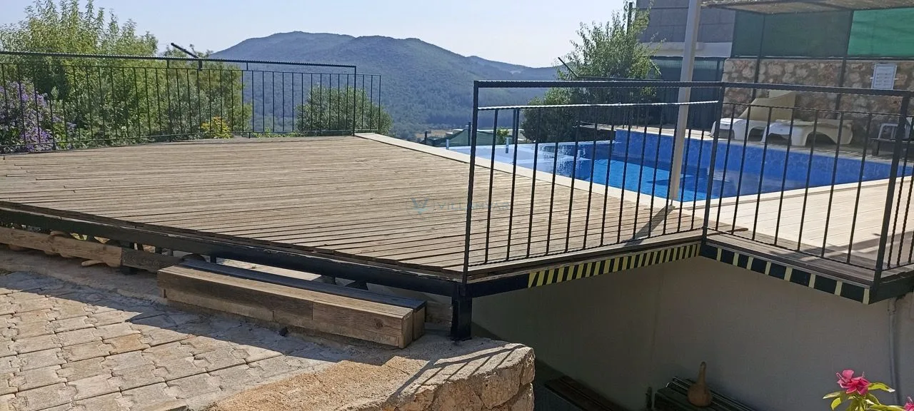 Villa Phellos
