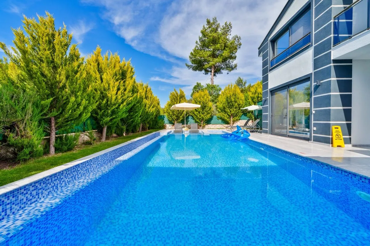 Villa Gold