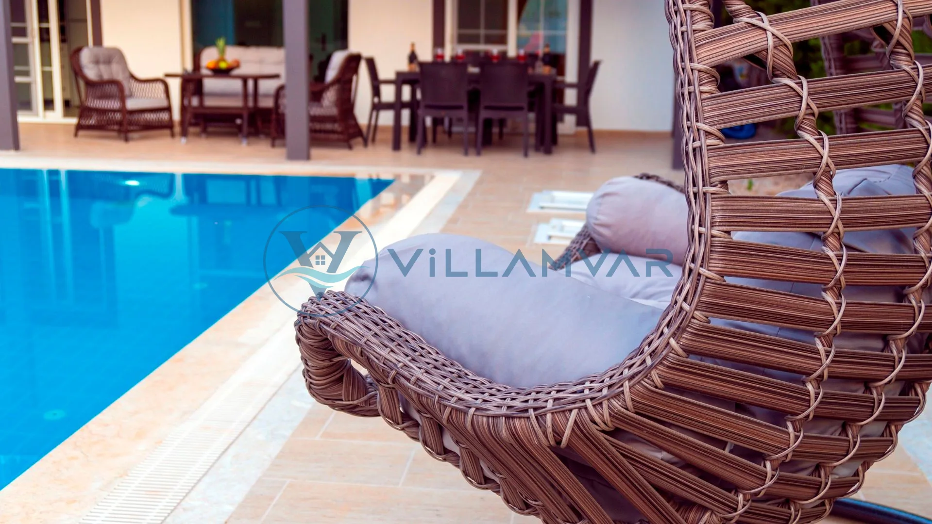 Villa Blur
