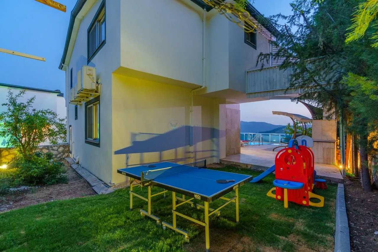Bbvl Villa Mono