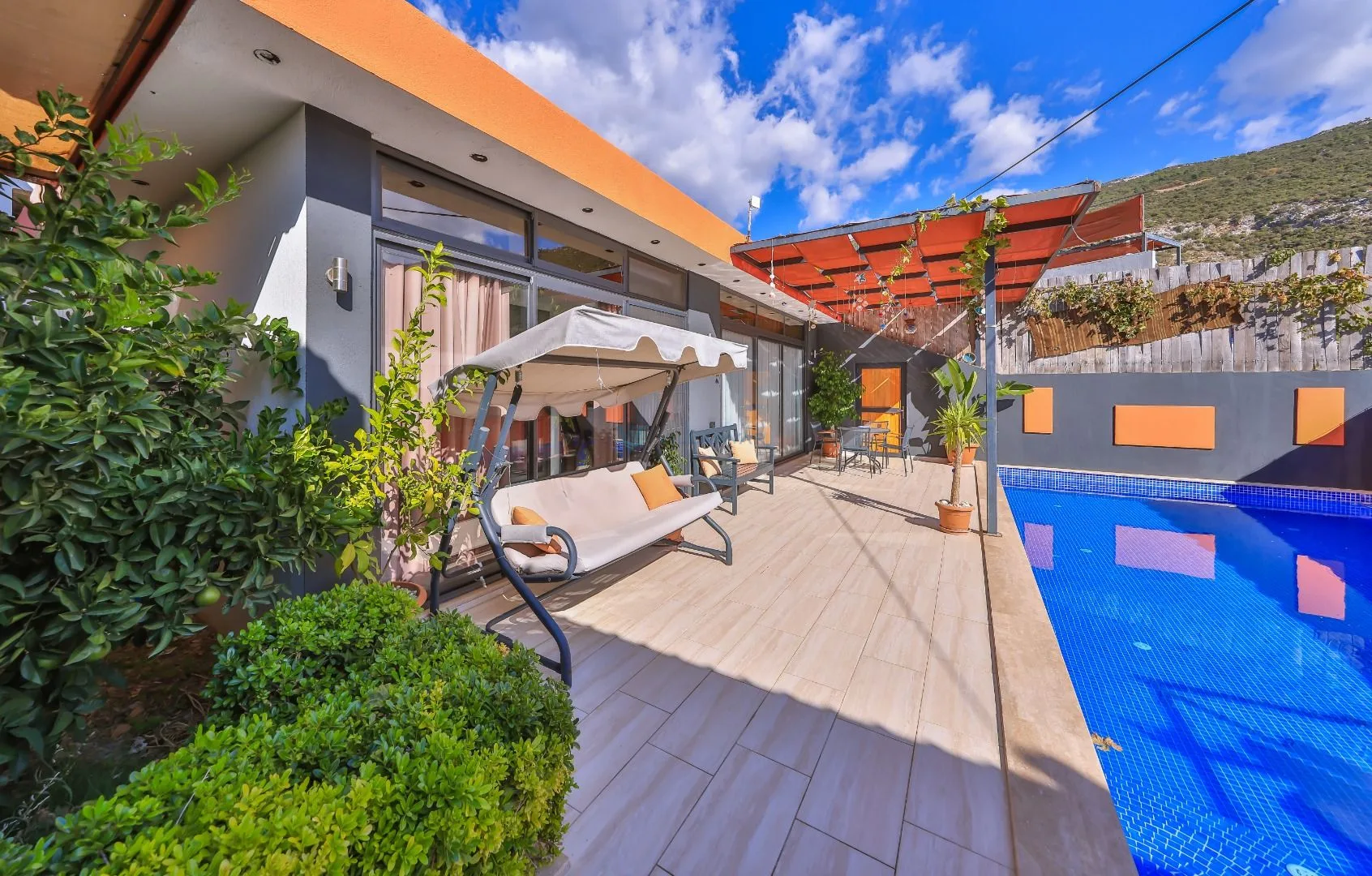 Villa Elif Narçiçeği