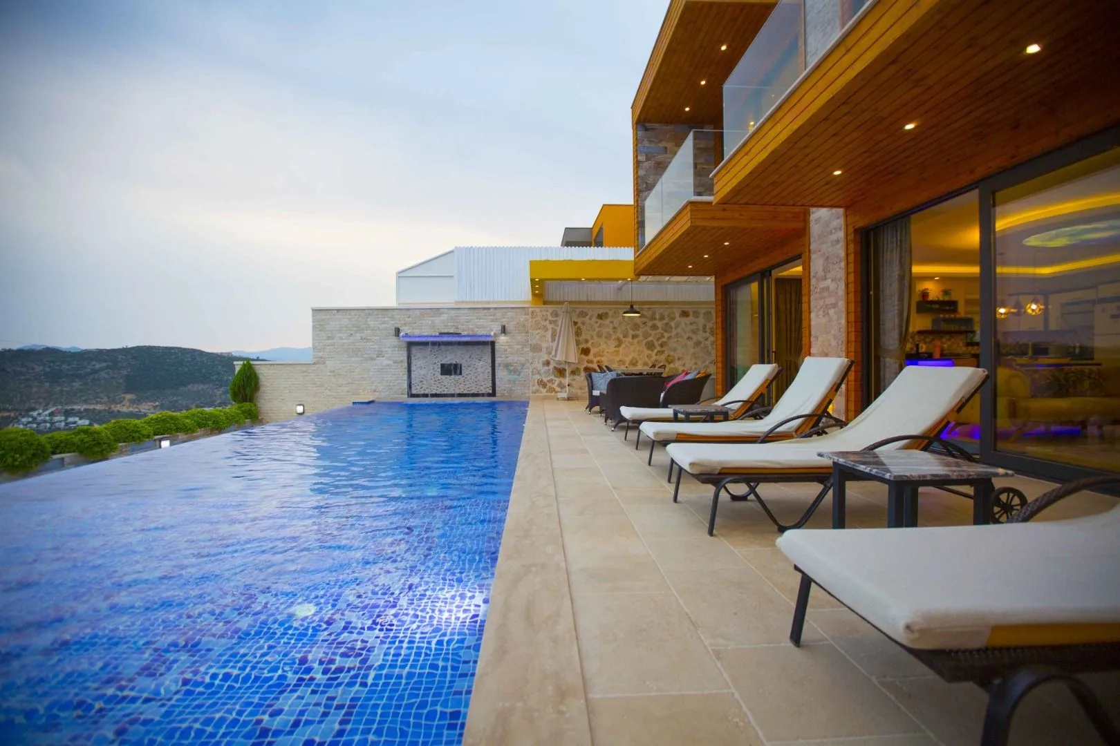 Villa Victoria