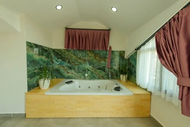 Villa Fullmoon