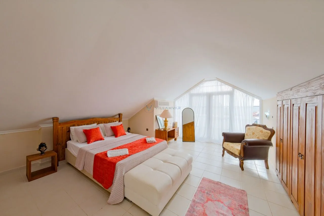 Villa Gün Rengi